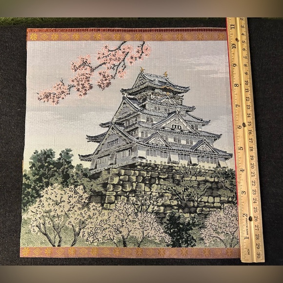 JAPANESE LANDSCAPE TEMPLE BLOSSOMS TREE SILK EMBROIDERED TAPESTRY UNSIGNED - Picture 3 of 3